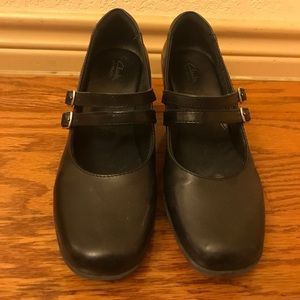 Women’s Clarks Mary Jane Leather Shoes